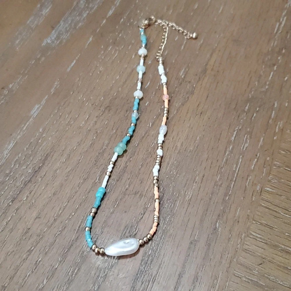 2 Lovisa beaded necklaces. 1 3 strand and 1 single strand - Picture 5 of 7